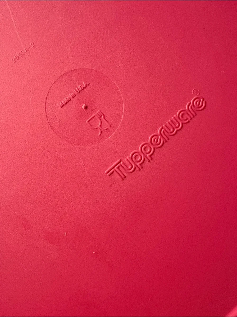 Tupperware Pink/White animal jello mold 2pc